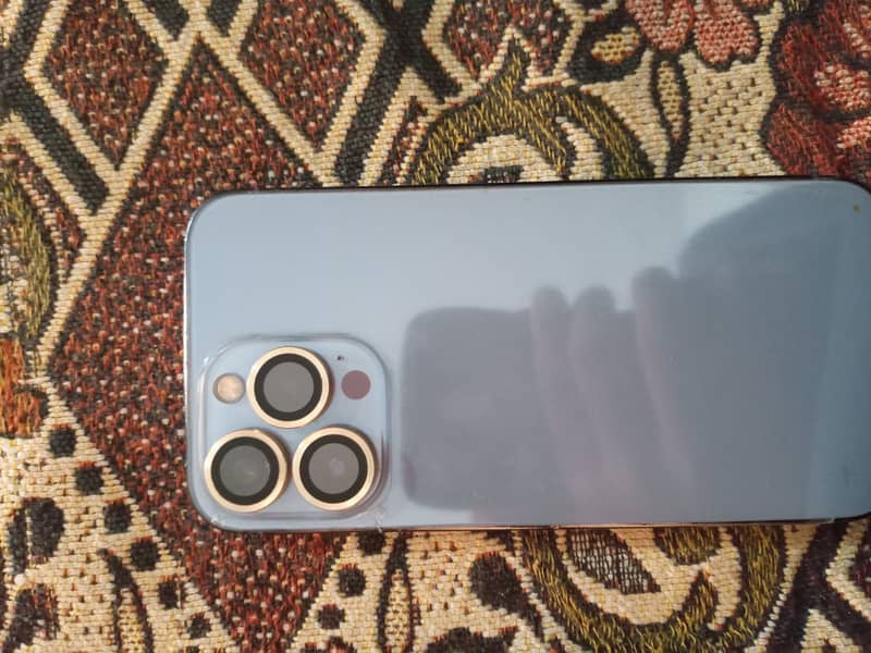 Apple iPhone 13 Pro 0