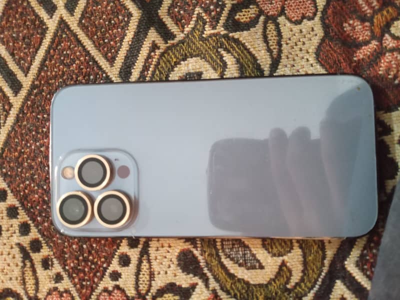 Apple iPhone 13 Pro 4