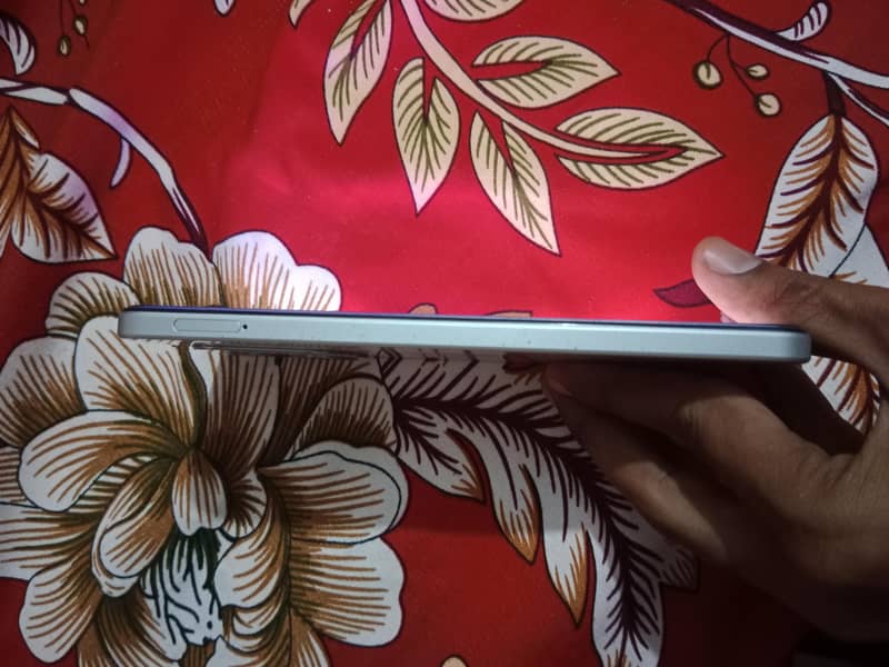 OPPO A3 4