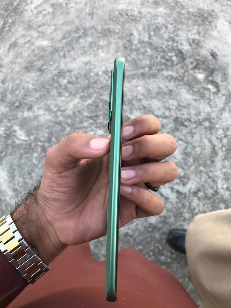 Infinix Note Edge 5g 3