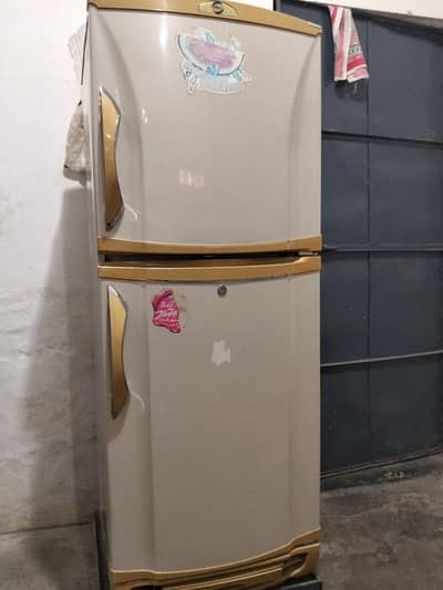 clean condition PEL refrigerator