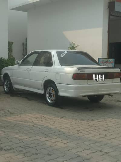 Nissan Sunny 1993