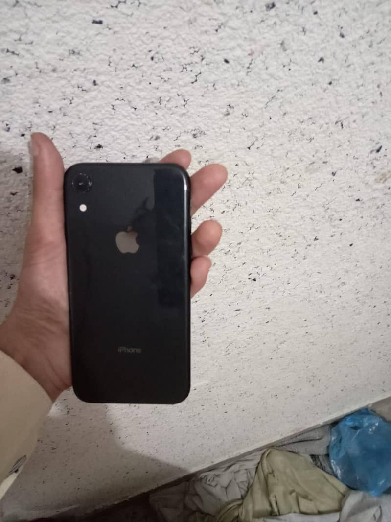 Apple iPhone XR 3