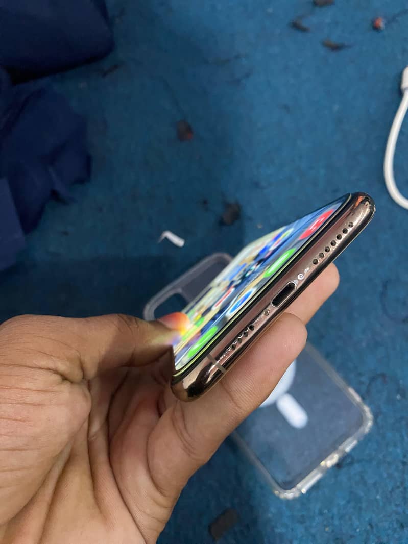 Apple iPhone 11 Pro Max 5