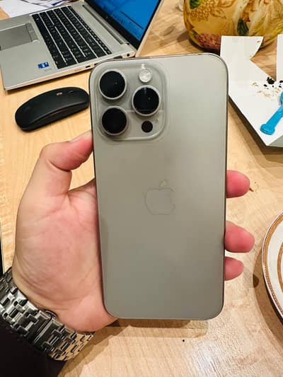 Apple iPhone 15 Pro Max