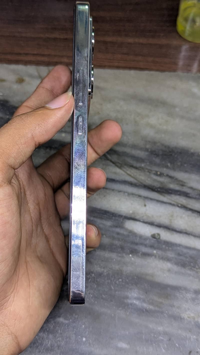 Infinix Note 40 4