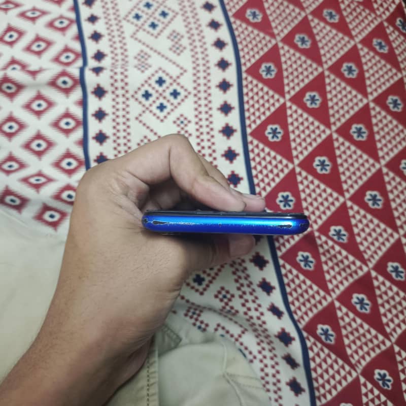 Realme 5 4