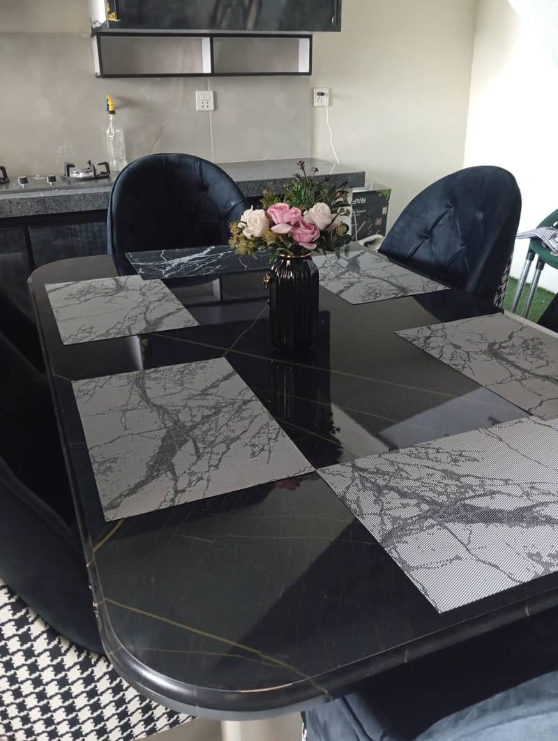 6 seater dinning table 1