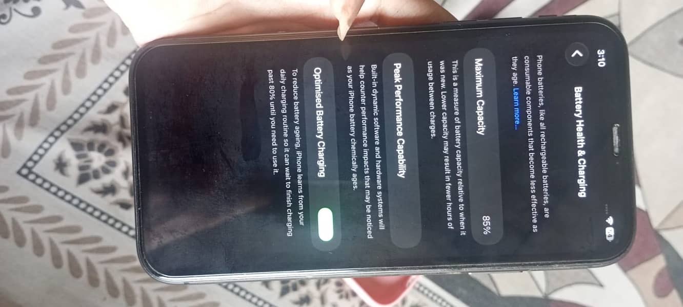 Apple iPhone 11 0