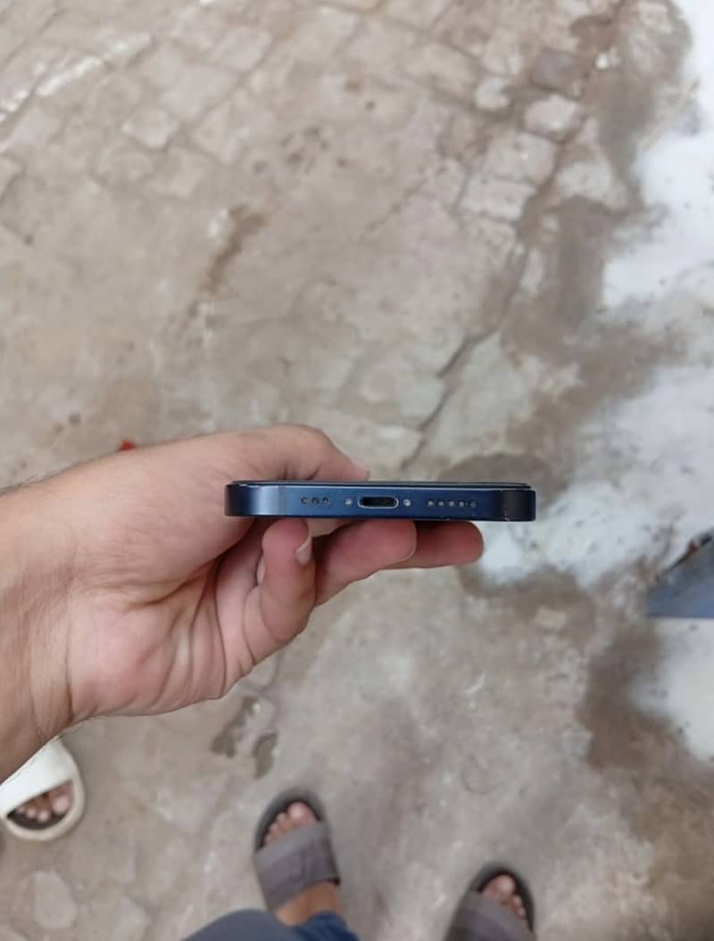 Apple iPhone 12 2