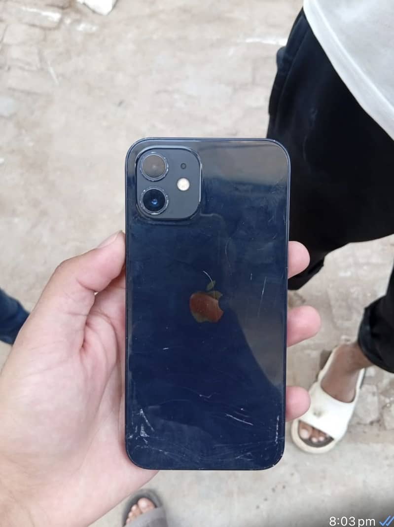 Apple iPhone 12 5