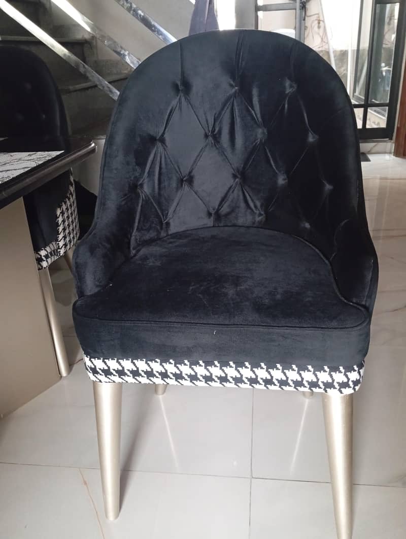 6 seater dinning table 5