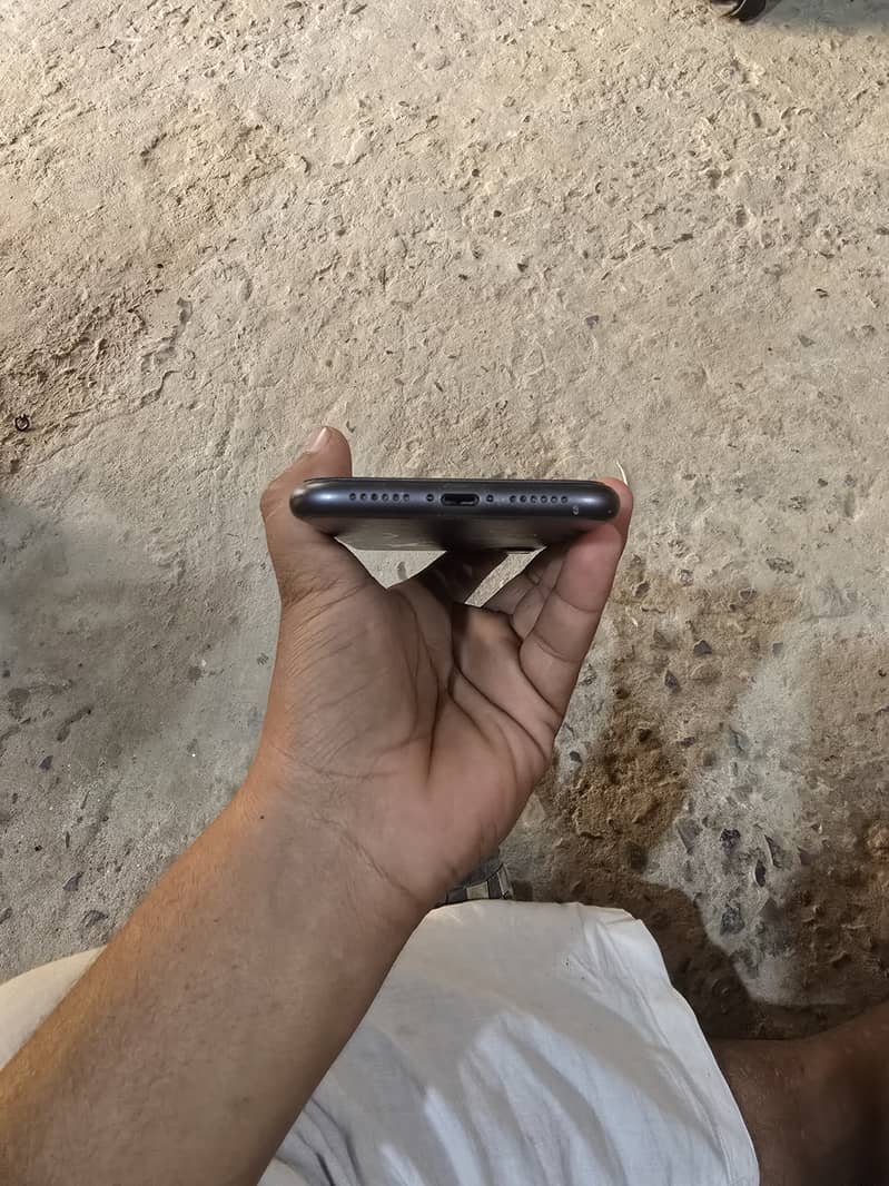 Apple iPhone 11 2