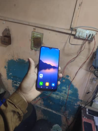Samsung Mobile A50