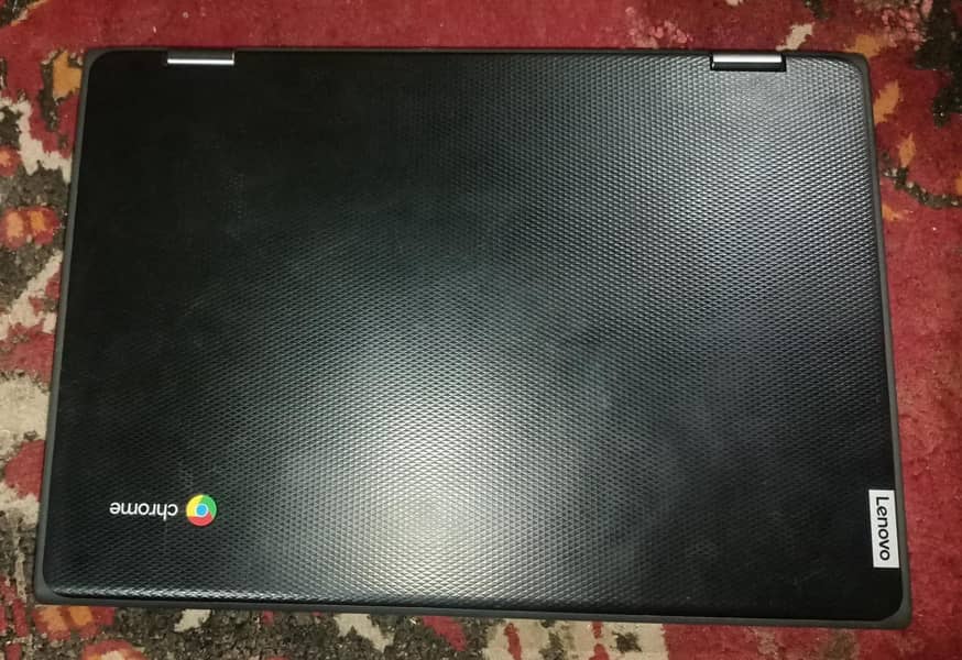 Lenovo Chromebook touch & type 2