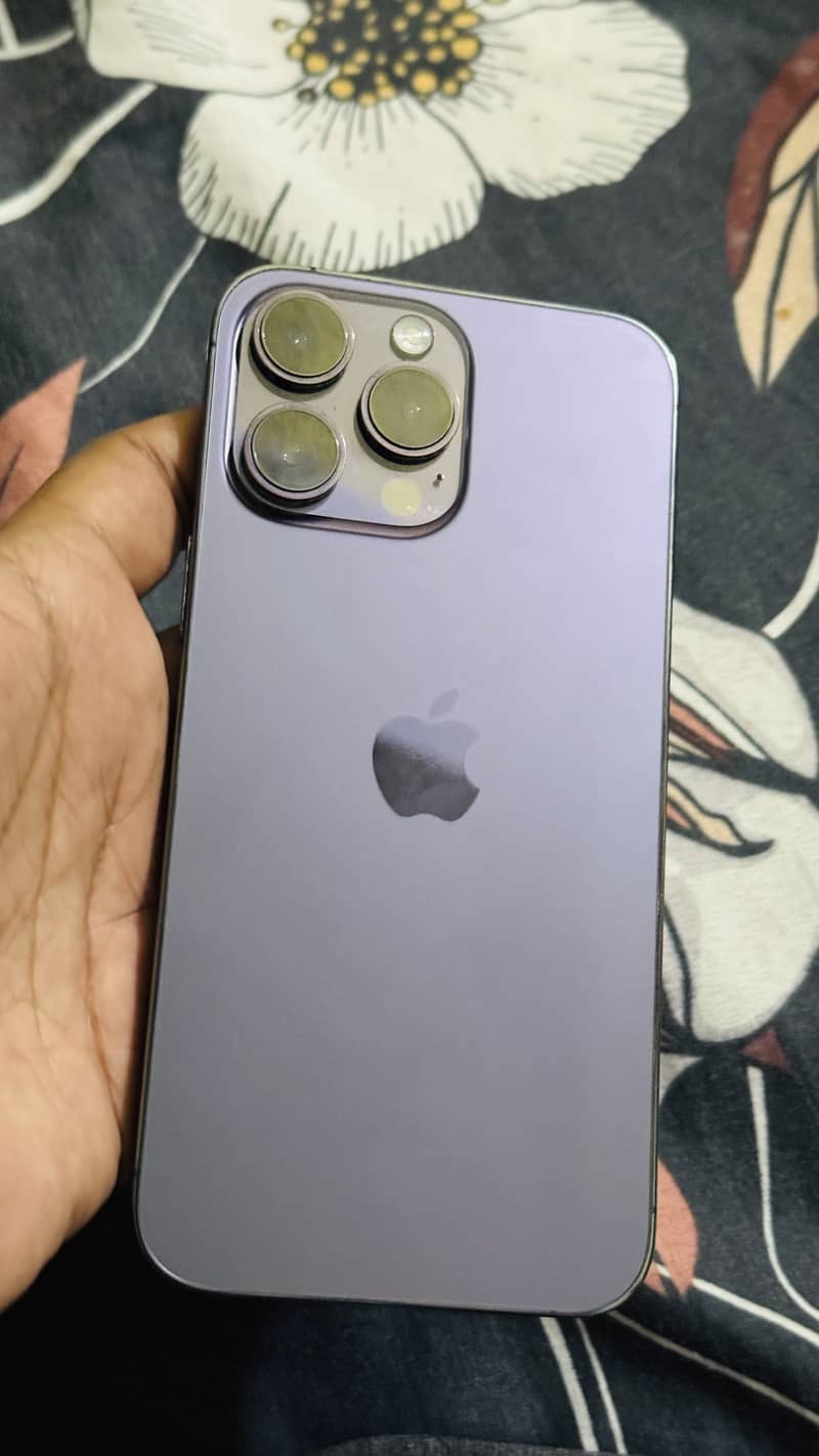 Apple iPhone 14 Pro Max 4
