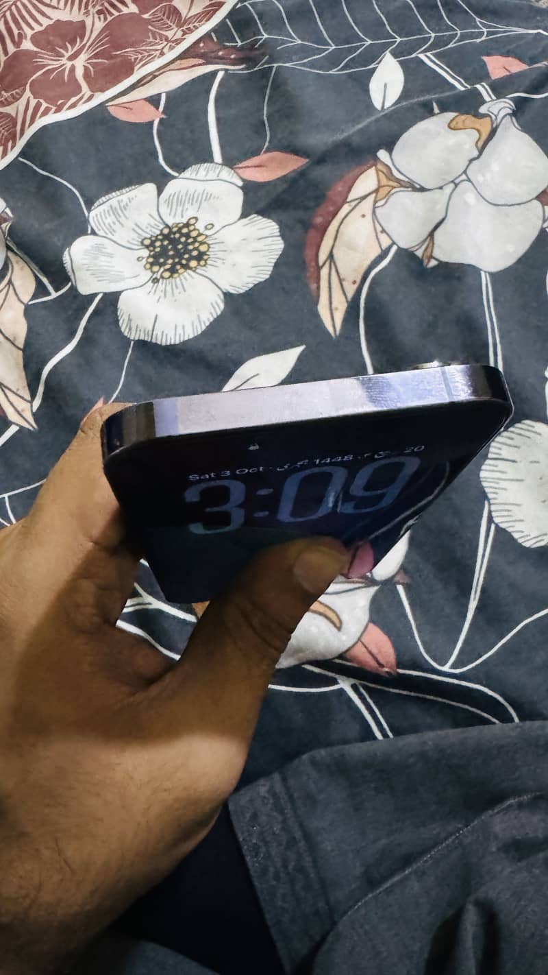 Apple iPhone 14 Pro Max 11