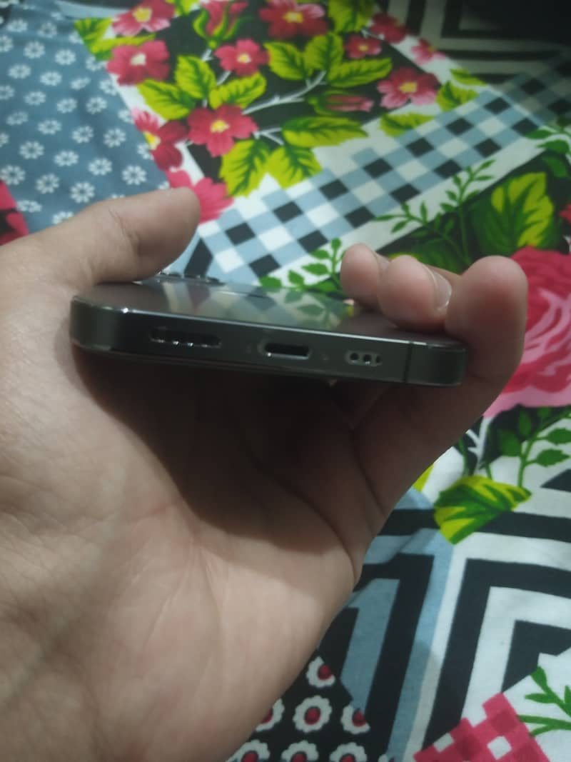 Apple iPhone 12 Pro 1