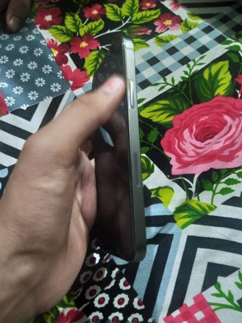 Apple iPhone 12 Pro 3