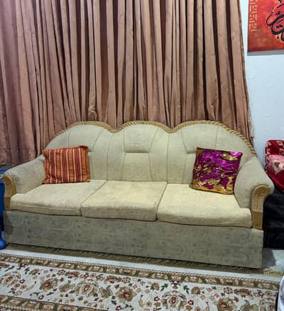 6 Seater Solid wood sofa set for sale. . . . . .