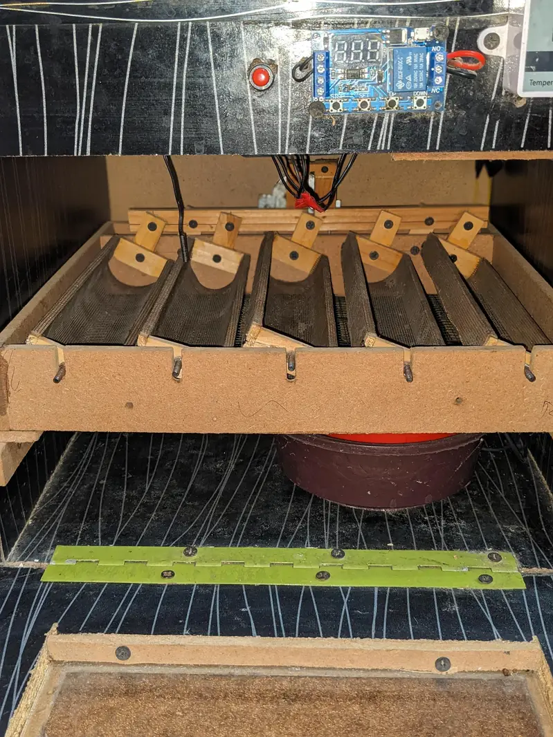 50 eggs Automatic Incubator — photo 2