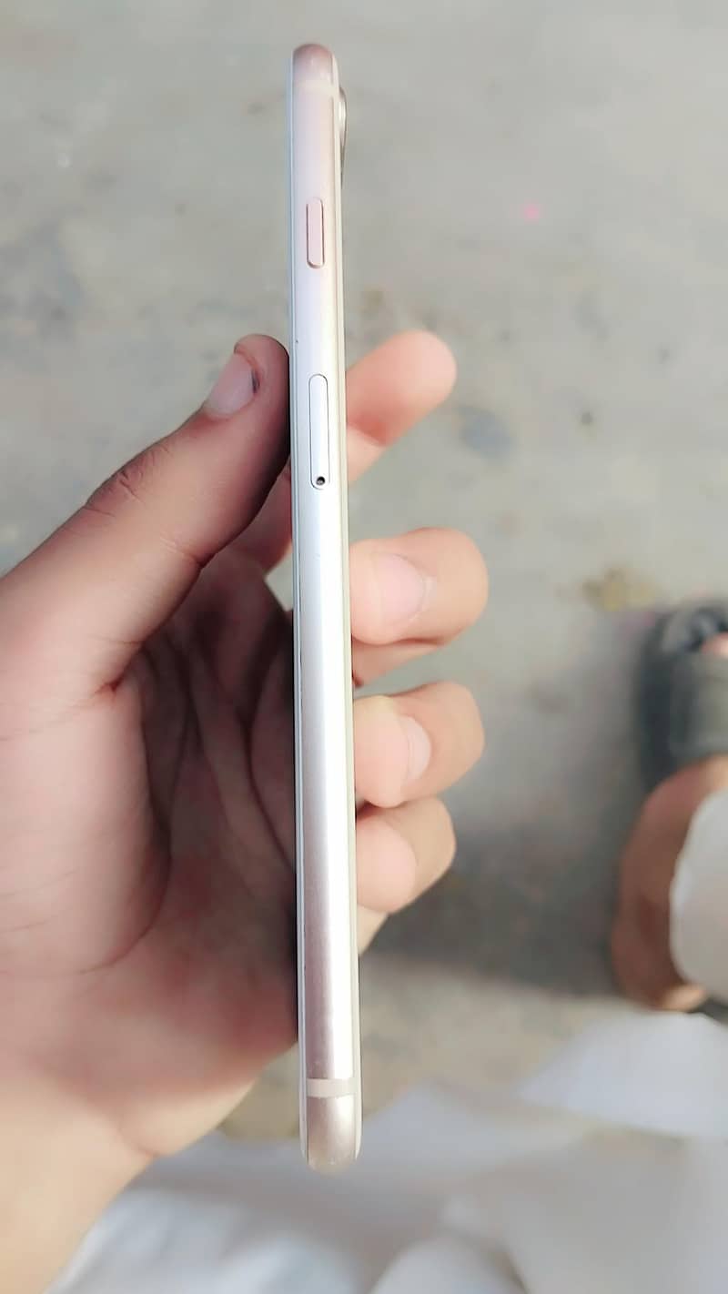 iPhone 8plus 6