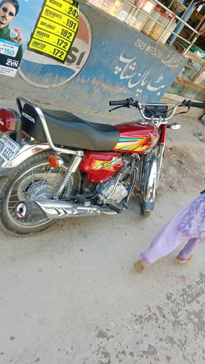 125 Honda bike
