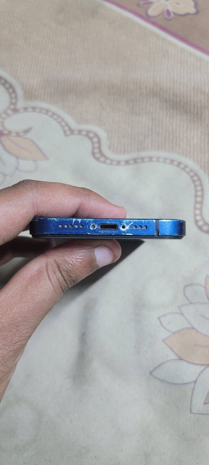 Apple iPhone 12 7