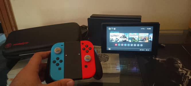 Nintendo switch Jailbreak 128gb |  Lush condition and All Accessories