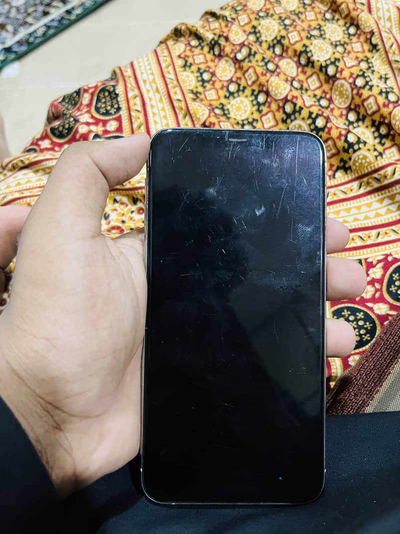 Apple iPhone 11 Pro Max 5