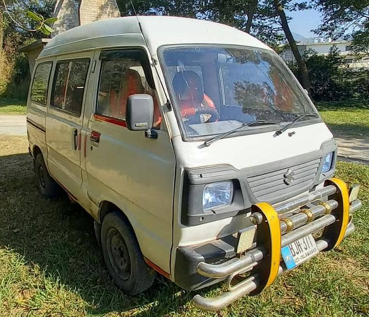 Suzuki Bolan 2011 2
