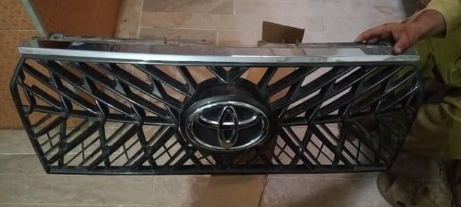 Toyota Land Cruiser Prado 2010-2018 Front grill