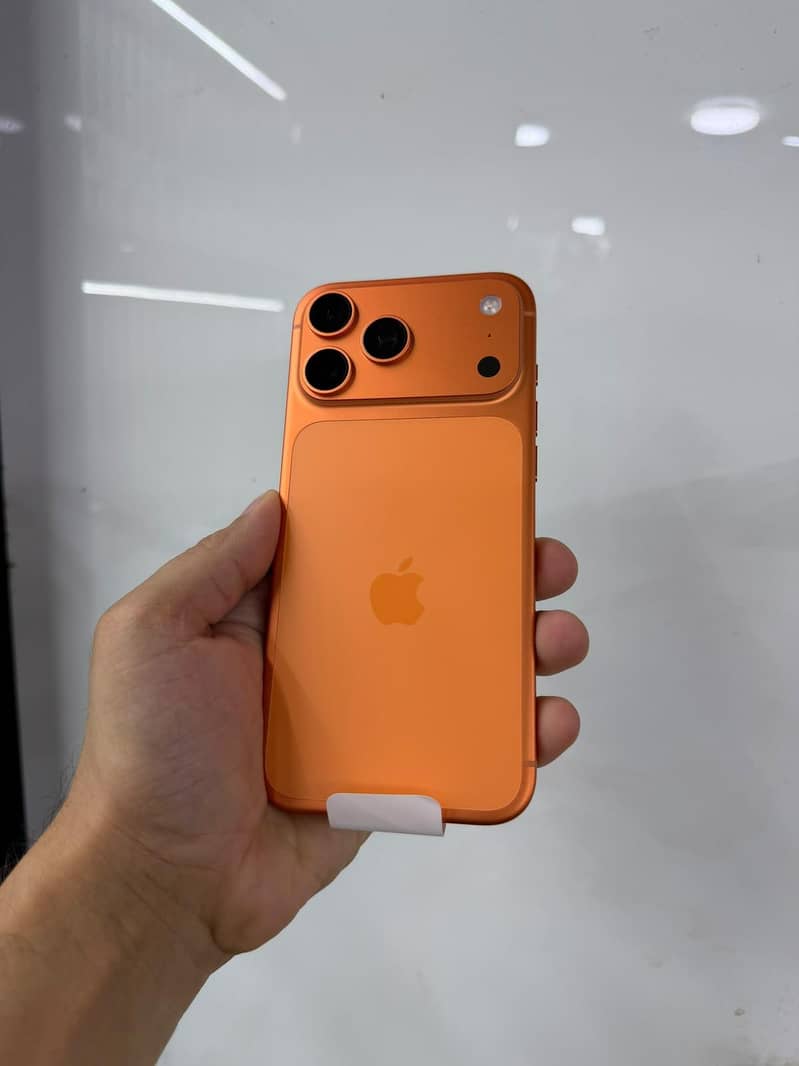 Apple iPhone 17 Pro Max 0