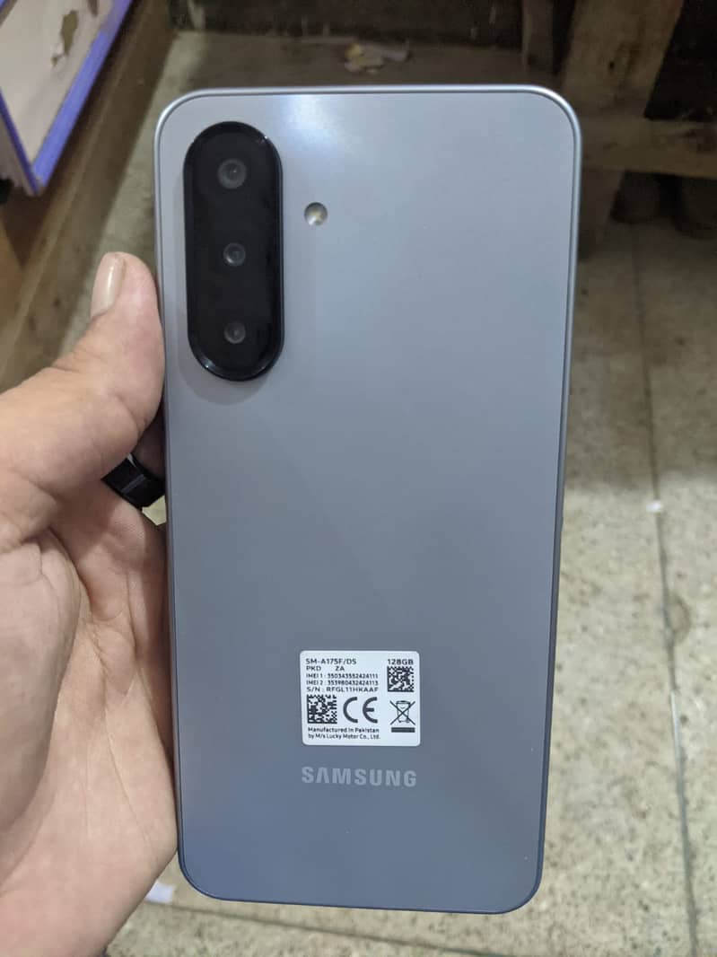 Samsung A17 6
