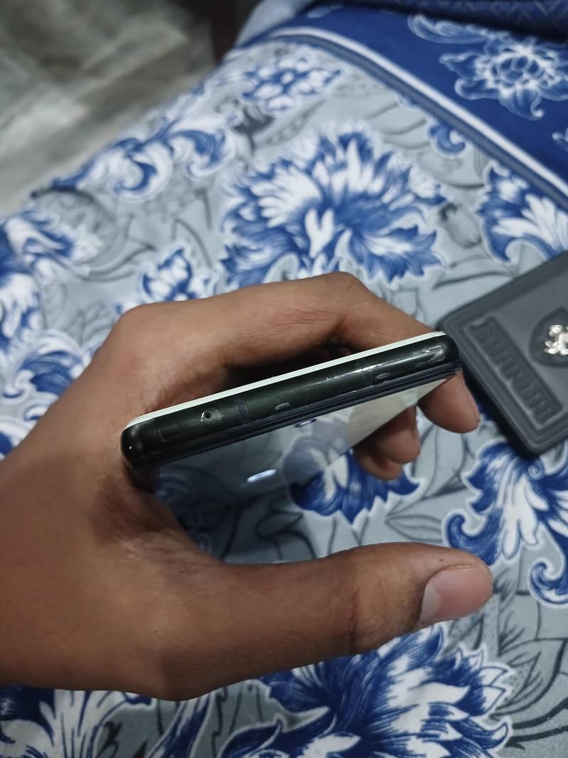 Google Pixel 6a 4