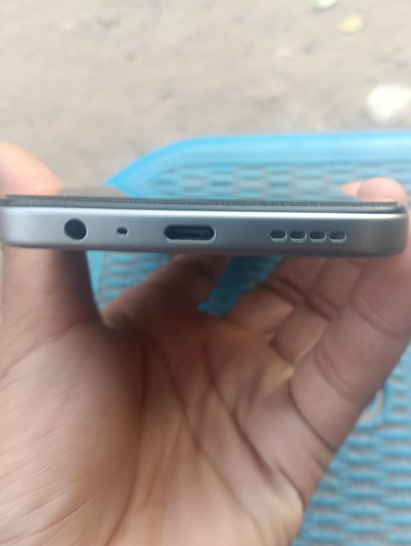 Realmec100i 1