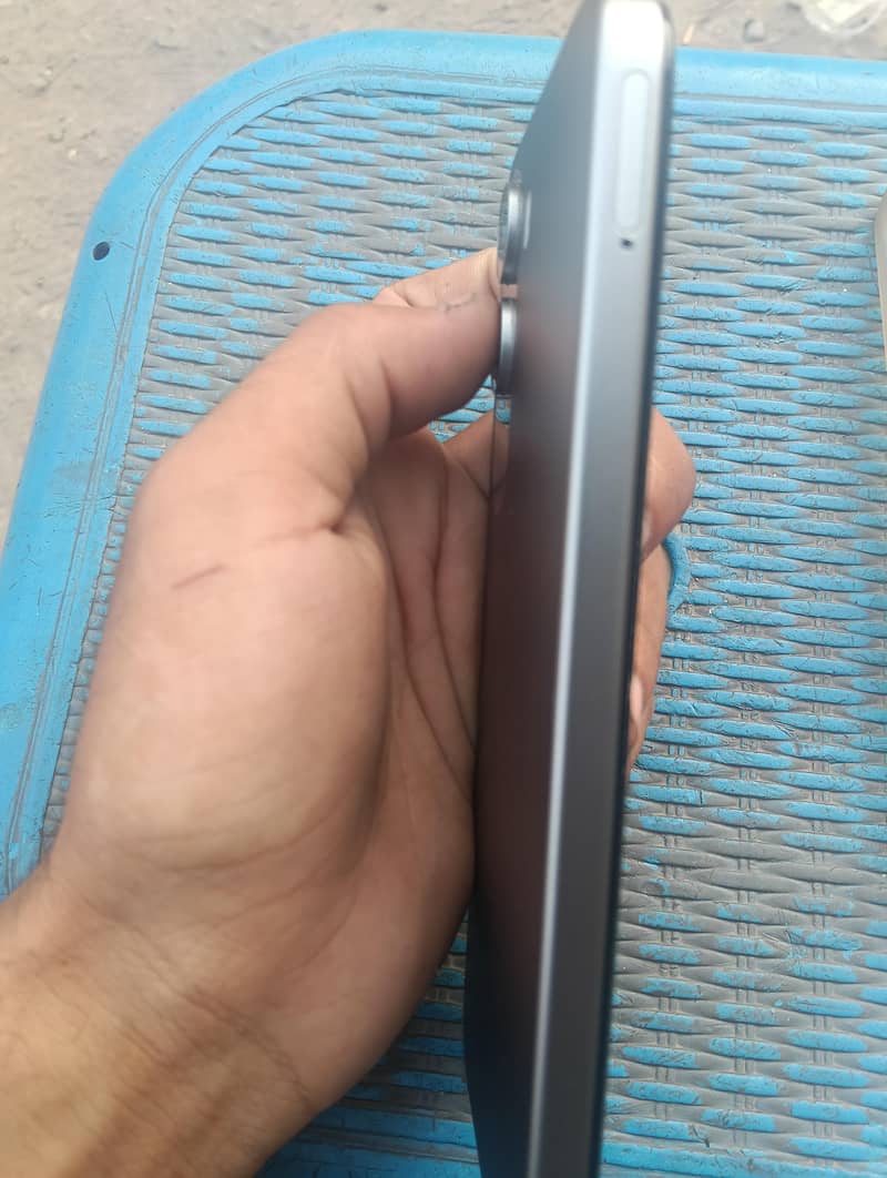 Realmec100i 4