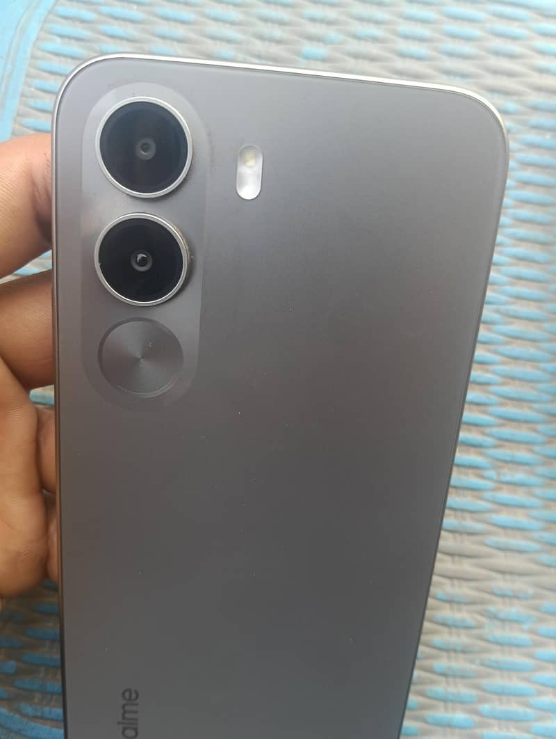 Realmec100i 5