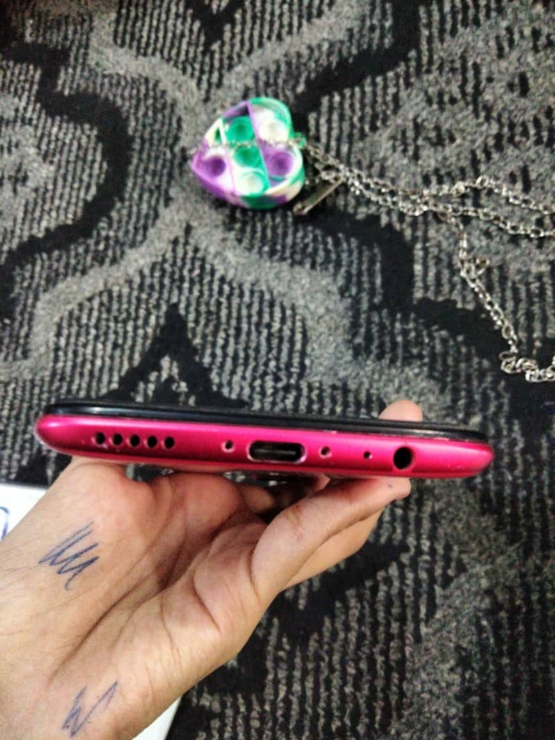 One Plus 5T 4