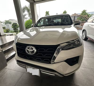 Toyota Fortuner V 2021