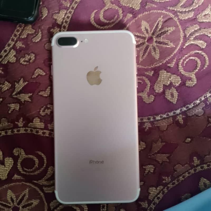 Apple iPhone 7 Plus 0