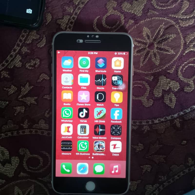 Apple iPhone 7 Plus 1