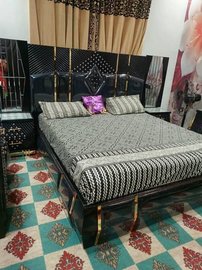 new bed  completely set slightly used
