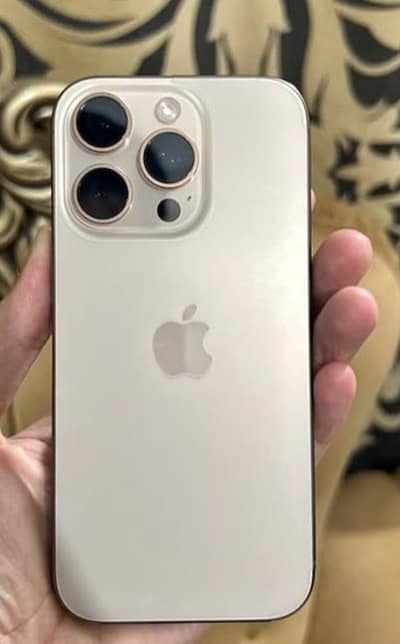 Apple iPhone 16 Pro