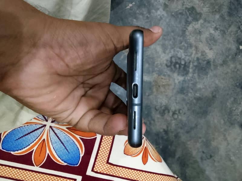 Google Pixel 7 4