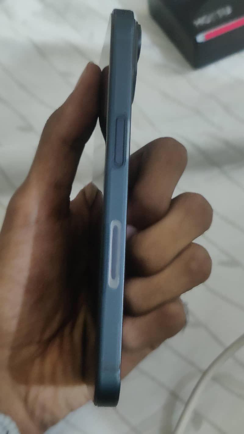 Apple iPhone 14 2