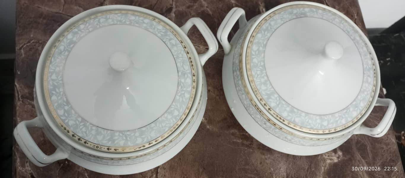 Dinner Set ( for 8 persons) 4