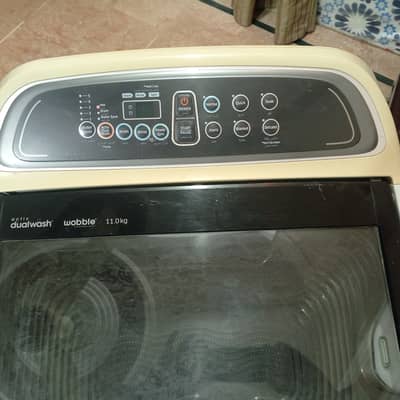 Samsung washing machine Model WA11J5710SG approx 7 years old