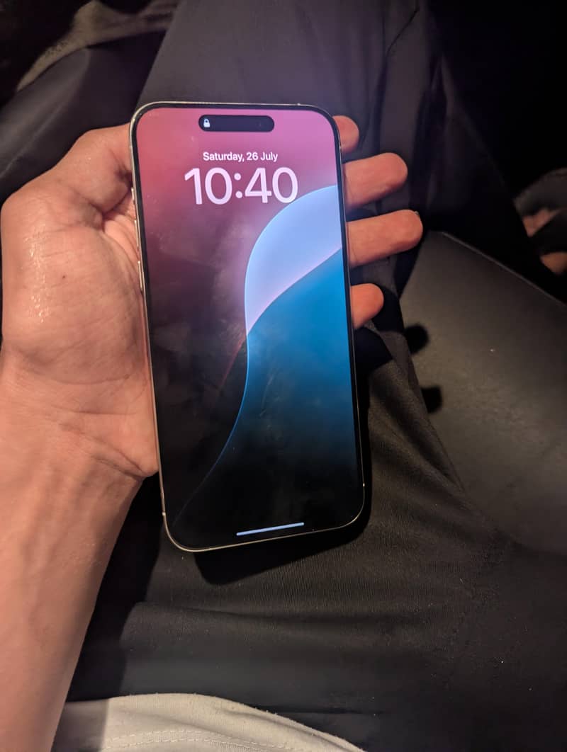 Apple iPhone 15 Pro Max 3