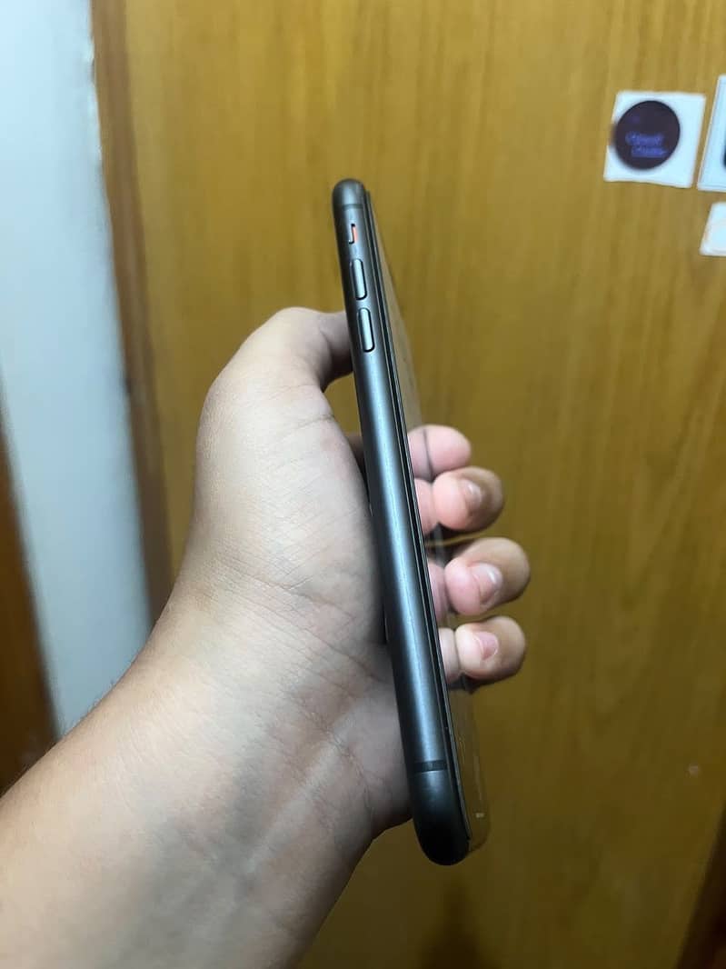 Apple iPhone 11 2